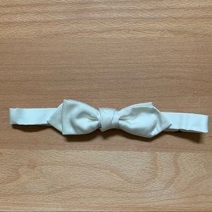 2/60$ Dolce & Gabbana Silk bow tie